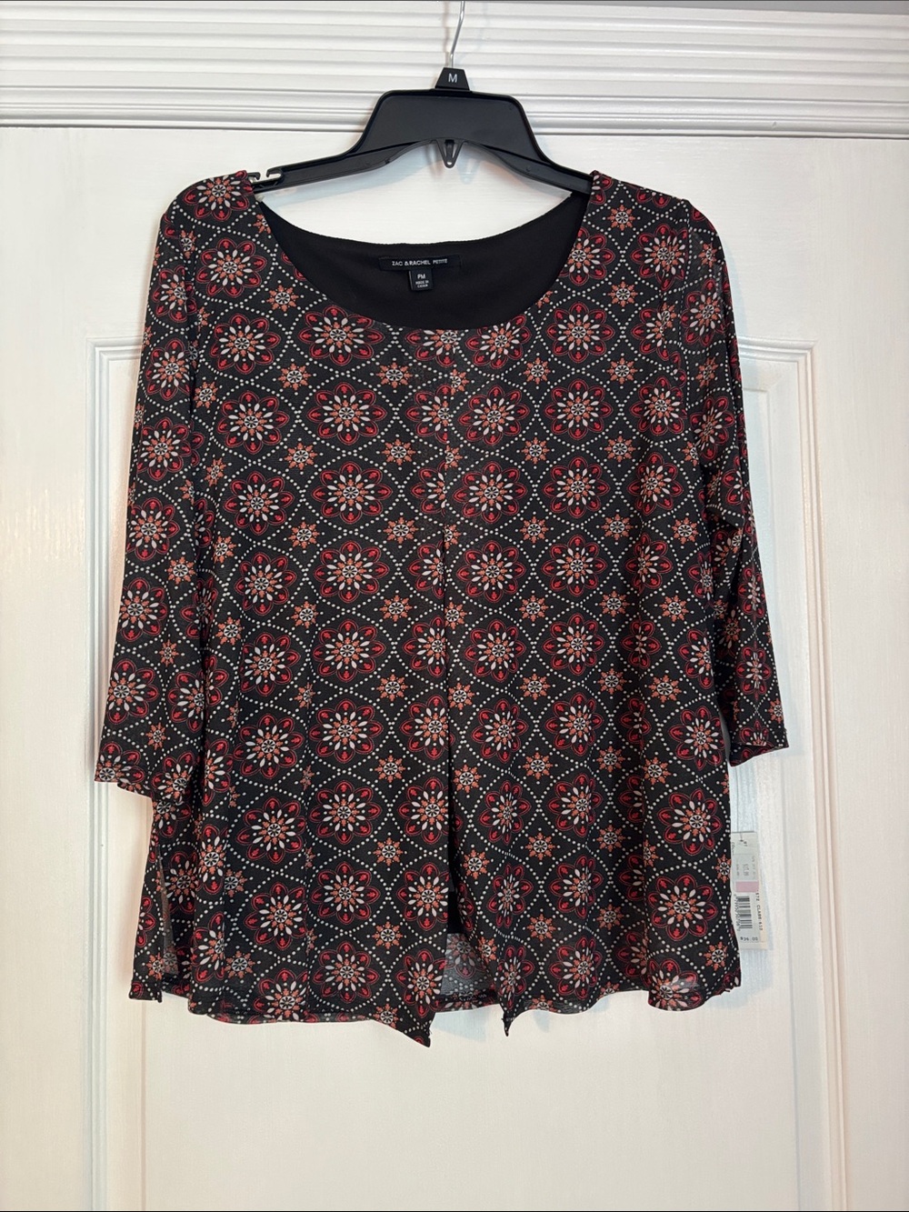 Zac & Rachel Petite Black and Red Medallion Scoop Neck Tunic